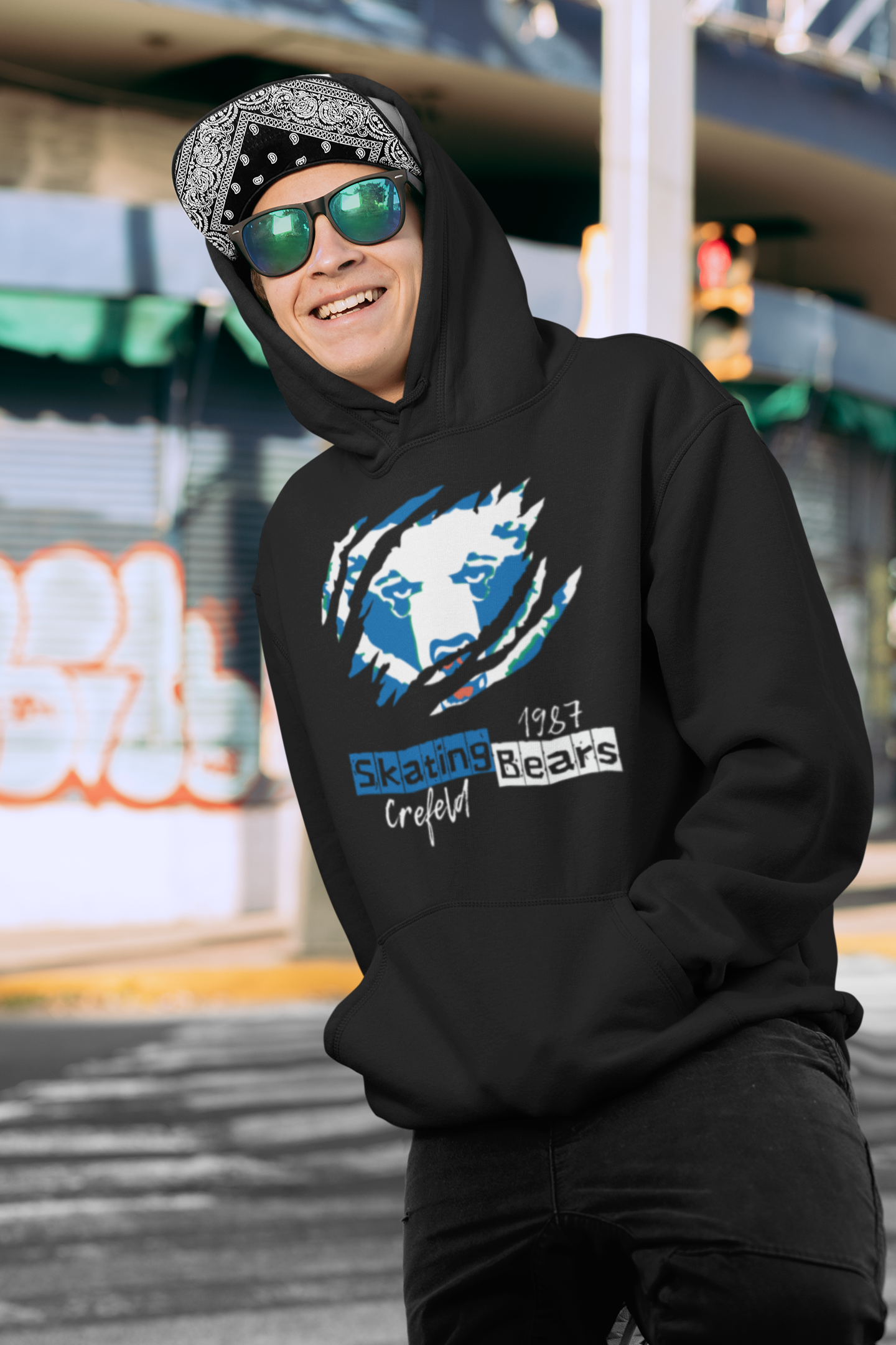 Unisex-Hoodie "SkatingBears"
